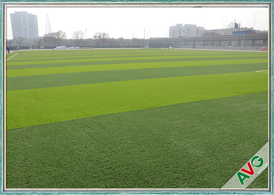CHINA Uitstekende Anti - het Kunstmatige Gras die van het Slijtagevoetbal Vals Gras leggen 50 MM. Hoogte leverancier