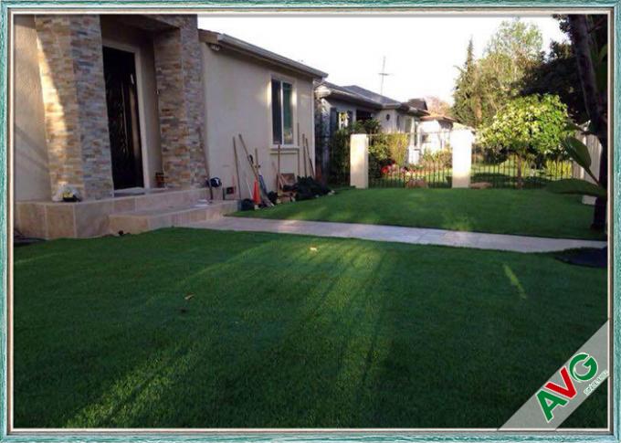 Installeert het Binnen Kunstmatige Gemakkelijke Gras van de huisdecoratie het Modelleren Kunstmatig Gras 0