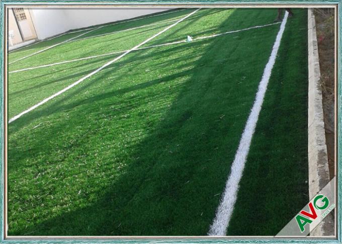 Niet - Giftig Gemakkelijk het Installeren Sintetic het Sportterreingras van het Voetbal Kunstmatig Gras 0
