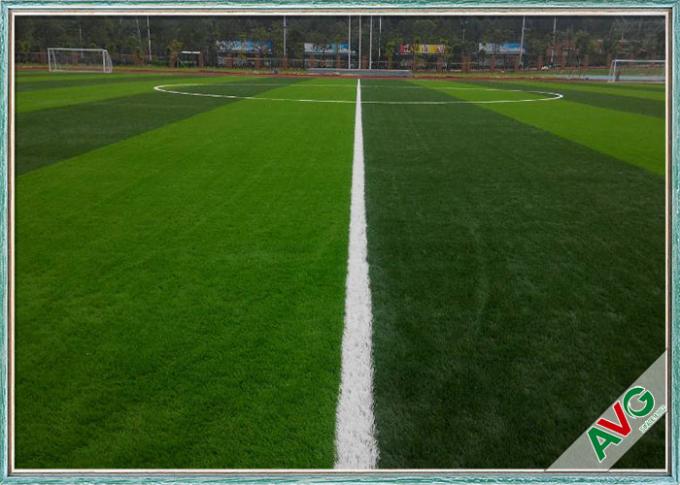De Voetbal Kunstmatig Gras van de schuringsweerstand, Synthetisch Gras voor Voetbalgebieden 0