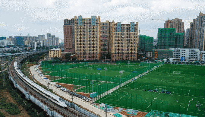 laatste bedrijfsnieuws over AVG installeerde Één van het grootste voetbalpark in China!  0