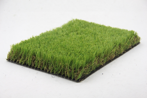 CHINA Kunstmatig Gras 55mm 3/8 van het Tuinlandschap“ maakt 17400 Dtex glad leverancier