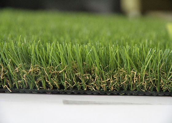 CHINA Landschaps Kunstmatig Gras, het Modelleren Vals Garen van de Grasv-vorm 20mm - 60mm leverancier