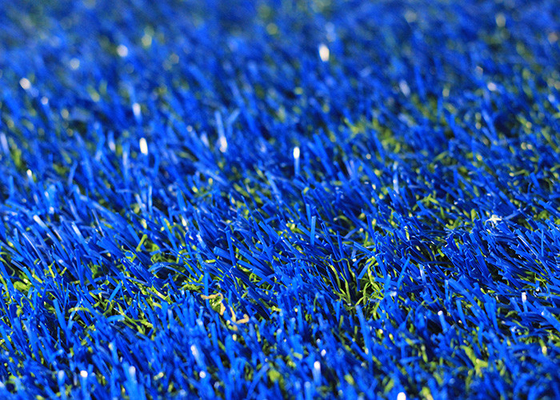 CHINA Het openlucht Decoratieve Gekleurde Kunstmatige Dakwerk/de Bevloering van Ror van het Gras Valse Gras leverancier