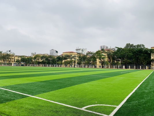 CHINA 45mm van het Grascesped van het Beroeps Synthetisch Gras Kunstmatig het Voetbal Kunstmatig Gras voor Sportbevloering leverancier