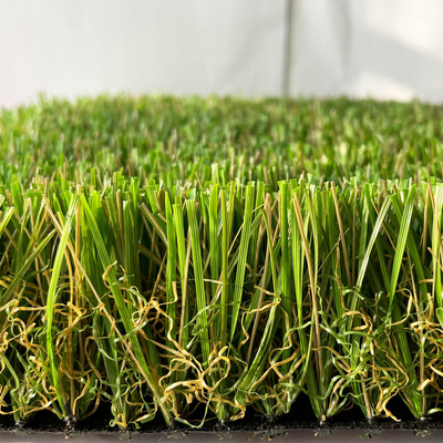 CHINA Van het de Tuin Kunstmatige Gras van het landschaps het Synthetische Gras Valse Gras voor Tuin leverancier