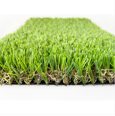 CHINA Groen Kleuren Plastic Gazon die het Synthetische Kunstmatige Gras van het Grastapijt voor Tuin modelleren leverancier