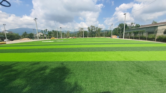 Van het het Gras Vals Voetbal van de Brasion Bestand 45mm Synthetisch Voetbal het Grastapijt leverancier